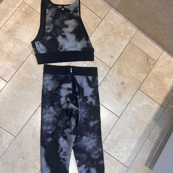 Ultracor tie dye reversible grey black set size M - Picture 7 of 11